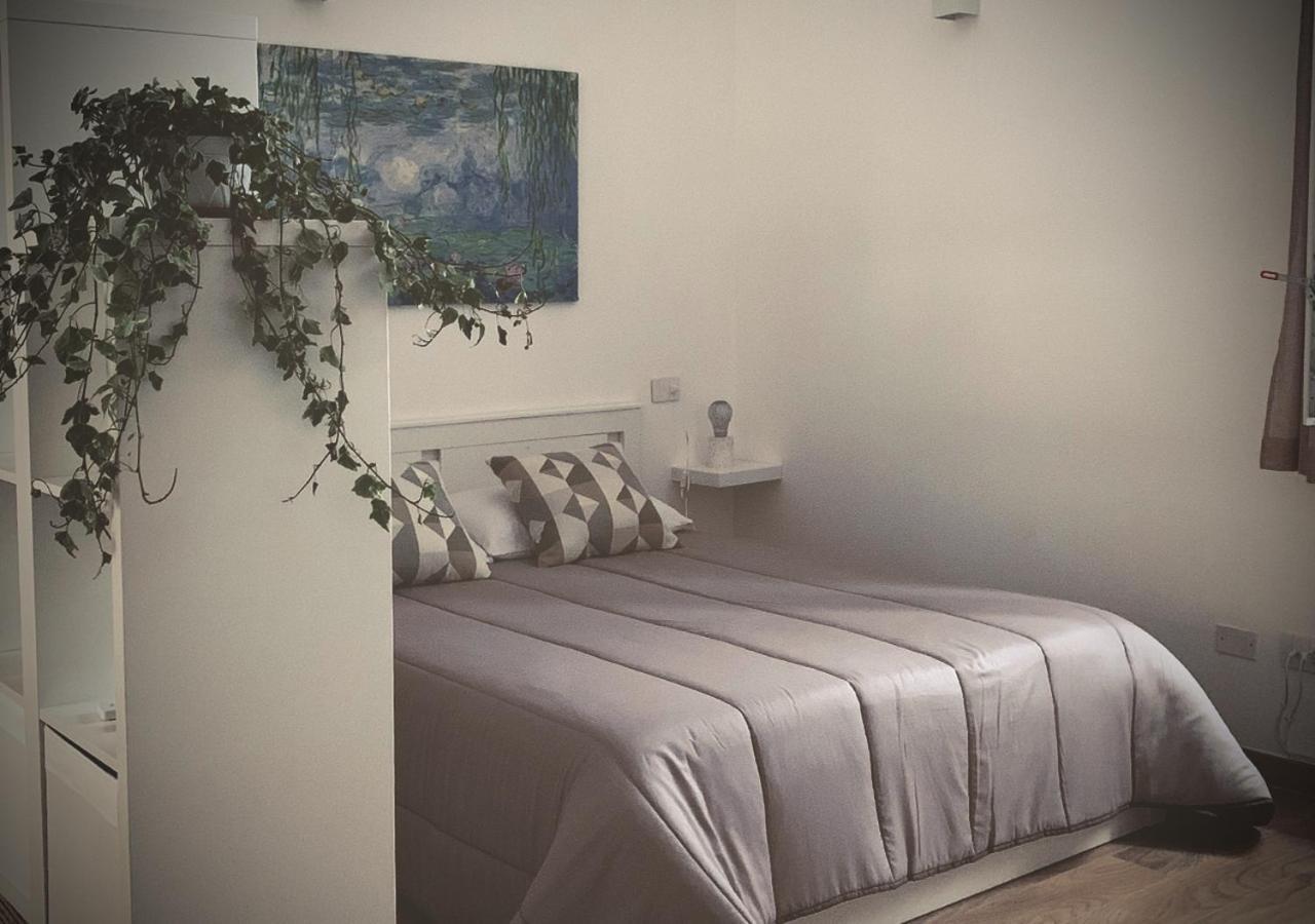 Satyria Apartments Taranto Eksteriør bilde